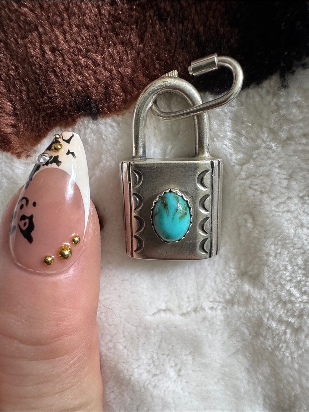 Native made and signed Kingman turquoise 915 pendant lock